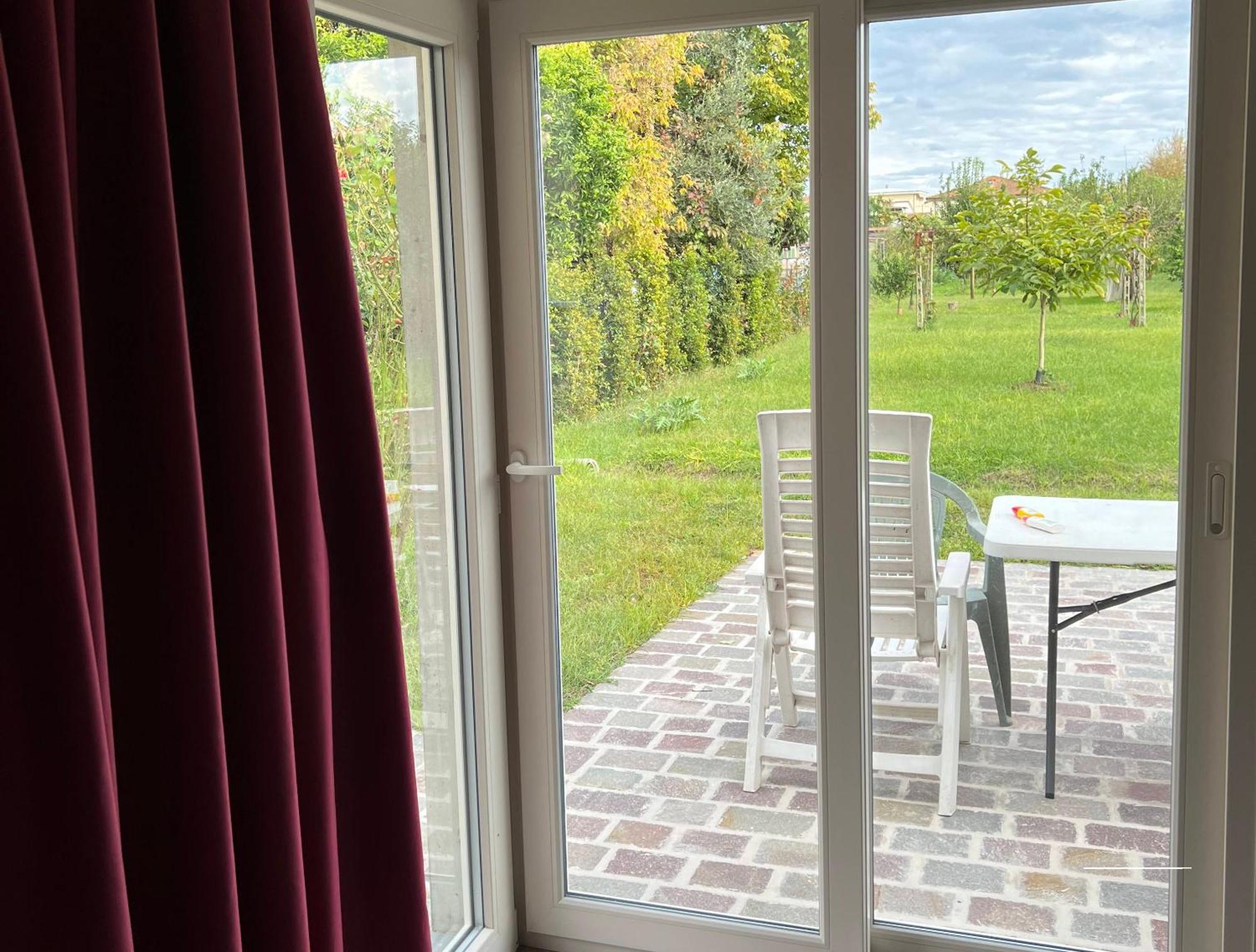ホテル Al Cortile Tranquillo カーシナ エクステリア 写真